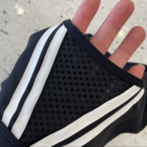 Sarah’s Day x WFA Dominate Sports Bra - Picture 6 of 7